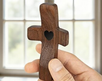 Cruz de madeira para decoração de Páscoa, feita à mão, enfeite de cruz, pequeno presente de fé, decoração religiosa de primavera para casa, presente de Páscoa.