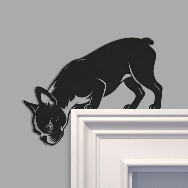 Adorno metálico para puerta con diseño de Boston Terrier curioso