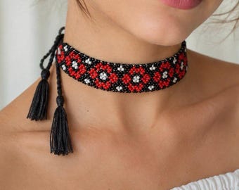 Ukrainische Perlenkette, traditioneller rot-schwarzer Perlenschmuck, Folklore-Halskette, Boho-Geschenk