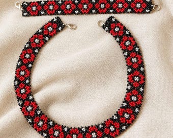 Handgefertigtes ukrainisches Perlenschmuckset, rot-schwarzes florales Silyanka-Choker-Armband