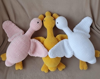 Chubby Goose Crochet Pattern: Beginner Amigurumi Bird Toy, Farmhouse Decor (PDF Download)