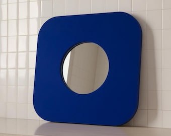 バウハウス コバルトブルー スクエアミラー、デザイナーミラー、ユニークなカラーフレームミラー、玄関またはリビングルームのインテリアミラー、モダンな壁装飾