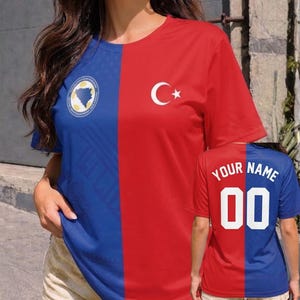 Camisa de futebol personalizada metade Bósnia e metade Turquia para a Copa do Mundo de 2026 | Camisa do Orgulho da Bósnia e Turquia | Camisa de futebol unissex