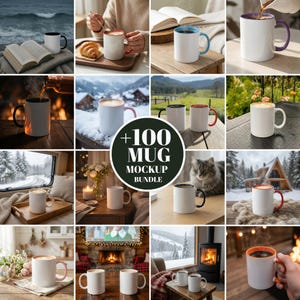 Puede incluir: Una colección de tazas de cerámica blancas con interiores y asas de varios colores. Algunas tazas están llenas de café u otras bebidas. La imagen incluye una variedad de entornos, incluyendo una playa, un paisaje nevado y un interior acogedor. El texto en la imagen dice "+100 MUG MOCKUP BUNDLE."