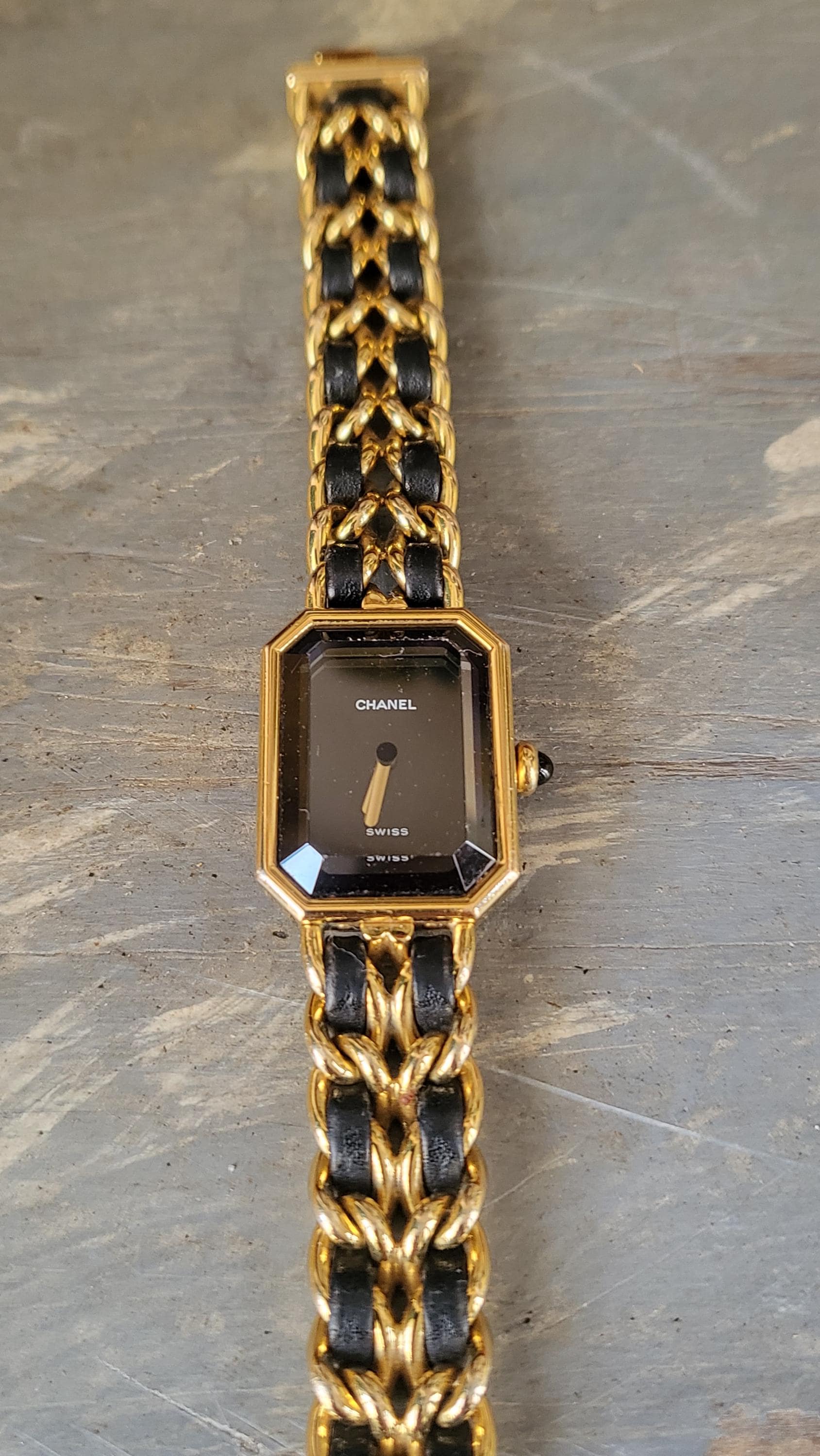 CHANEL シャネル　 Montres Watches ゴールド ブラック Chanel Première Iconic Chain Watch ○ Labellov ○ Buy and