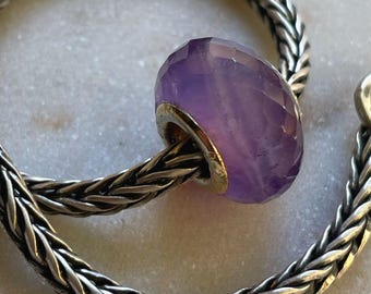 Zachtpaarse amethist 14 mm met zilveren klinknagel