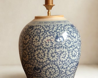 Lampe en céramique bleue | Base en ciment fait main | Décoration d'intérieur | Lampe à poser