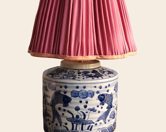 Pied de lampe en céramique | Lampe à poser | Décoration poisson | Bleu et blanc |