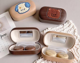 Personalisierter Kontaktlinsenbehälter mit Spiegel – Hunde- oder Bärenstickerei, Reisekit