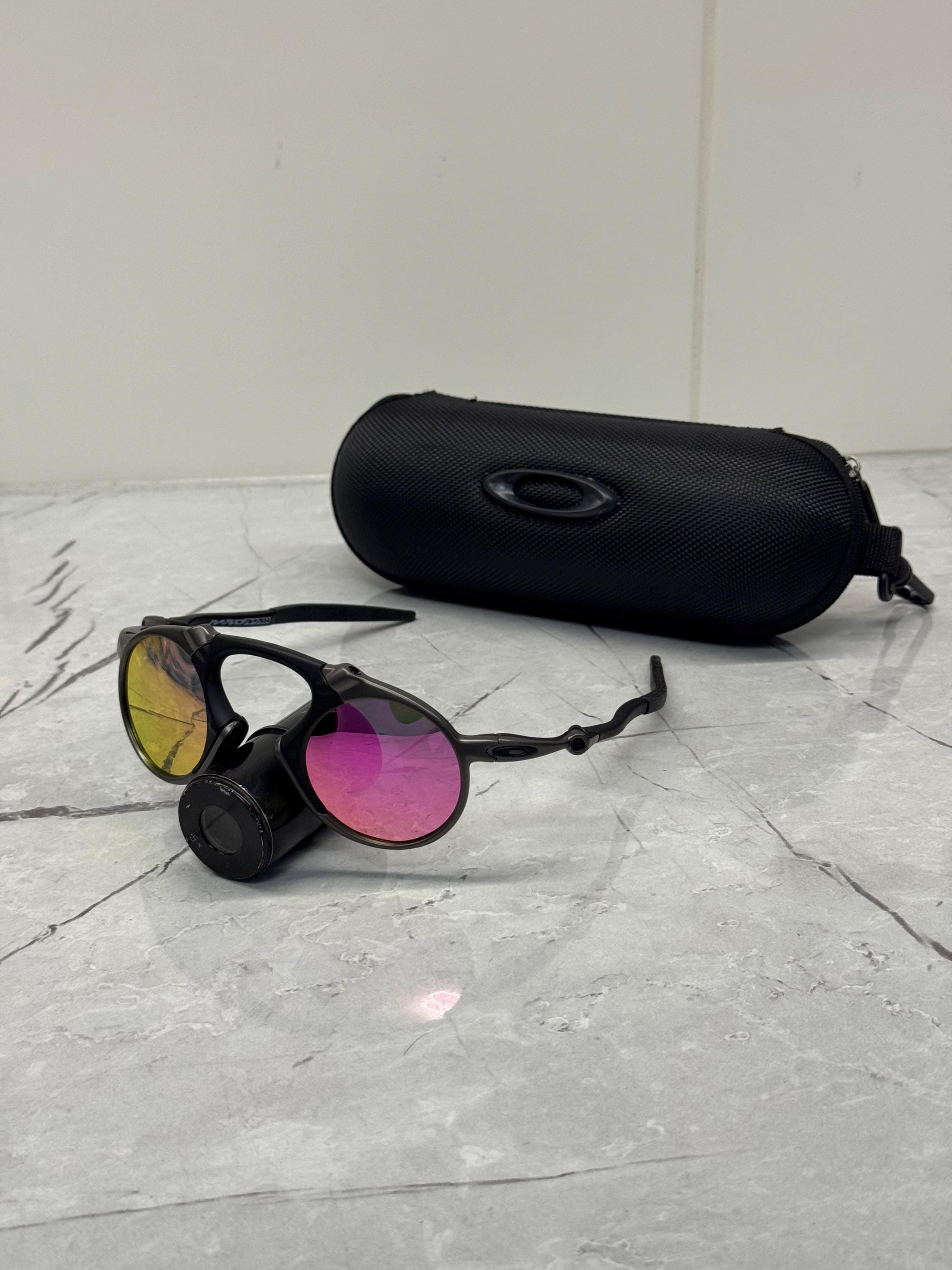 Oakley 90's sunglasses - Etsy 日本