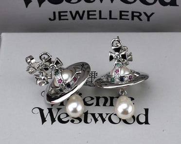 Lot De Boucles D'Oreilles Fantaisie Vintage – Marque Créateur – État D'Occasion