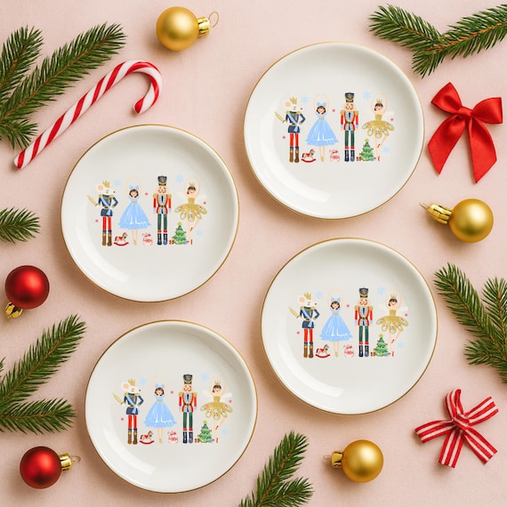 Nutcracker Christmas Trinket Dish, Holiday Jewelry Holder, Festive Ceramic Ring Dish, Christmas Gift for Her, Retro Nutcracker Scene