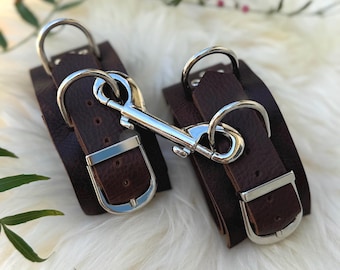 Leren bondageboeien