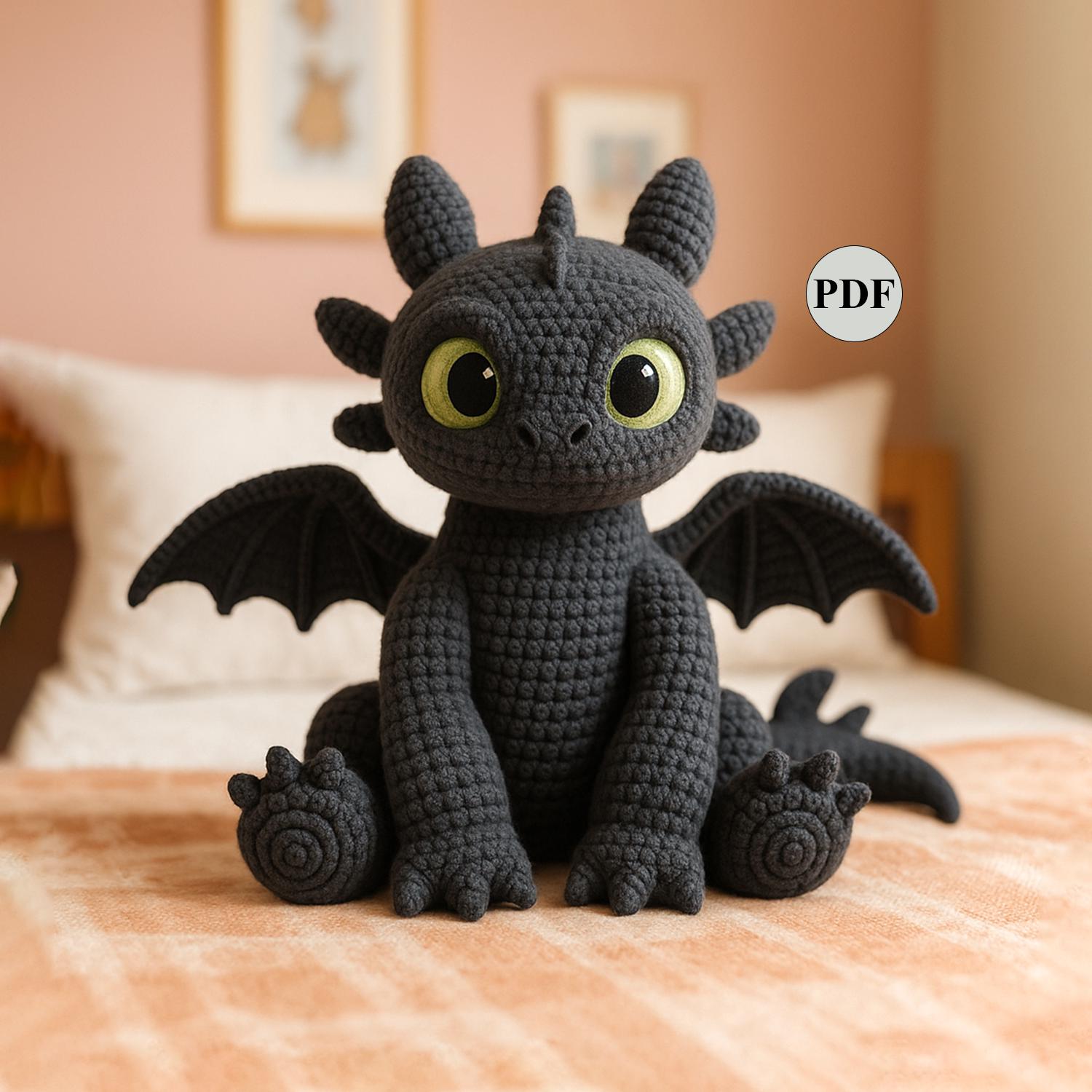 ト*ト様 あみぐるみ　ドラゴン　黒×紫 Toothless crochet pattern - Etsy 日本