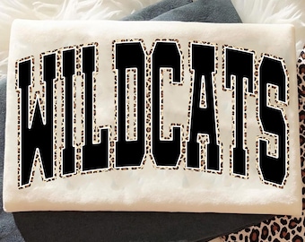 Wildcats PNG, Letras com Estampa de Leopardo Universitária, Design para Camiseta de Dia de Jogo com Espírito Escolar, PNG para Sublimação do Mascote do Time, Download Digital