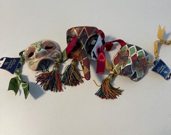 Mini máscaras venecianas de mascarada – Juego de 3 – Decoración de carnaval con borlas