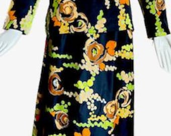 Vintage 1960 groovy maxi skirt and shirt set. Size M.