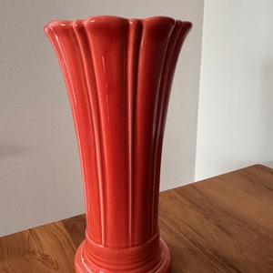Vintage RETIRED Persimmon FIESTA WARE Ceramic Fluted Vase 1989