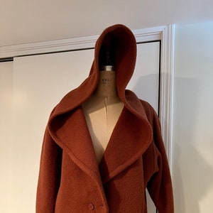 Robe Vintage Guy Laroche Années 90 - 100% Laine Rouge - Taille L - État 9/10 - Made In France