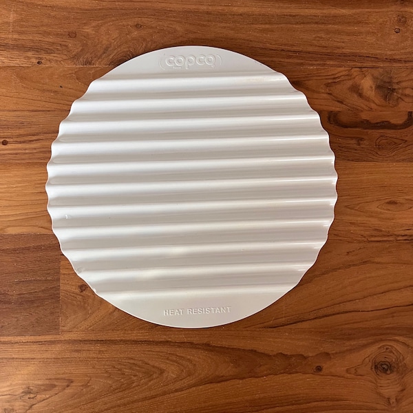 COPCO Vintage White Ribbed Melamine Heat Proof TRIVET