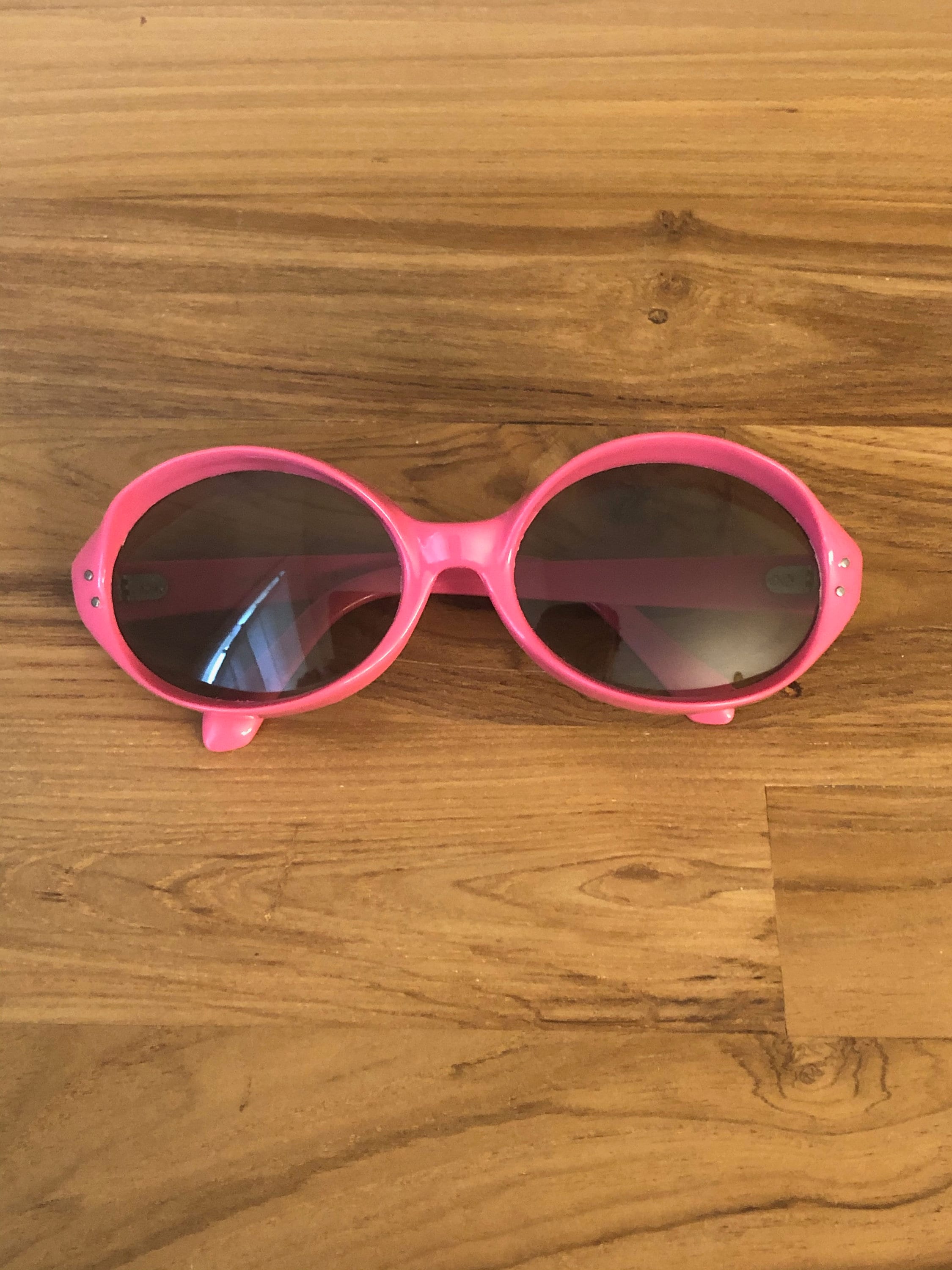 Vintage 1960s French Glam Hot Pink Sunglasses Couture Mod  display picture 2