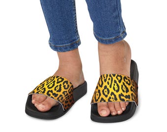 Sandalias juveniles con estampado de jaguar amarillo / Sandalias con tiras desmontables