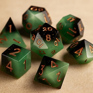 Resin Sharp Edge Dice Set, 7pcs Dungeons and Dragons Dice, Rpg Dnd Dice Gifts, Gaming Lovers Gift