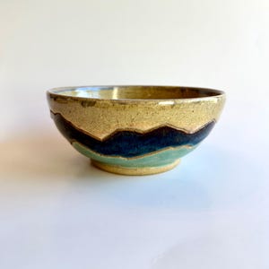 Bruine, blauwe en grasbergkom in blauw, kleine inhoud: 12 oz