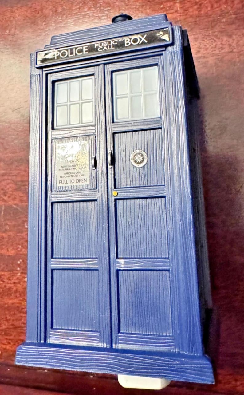 RARE Rabbit Tanaka DOCTOR WHO 6" Tardis Police Call Box Booth Night ...