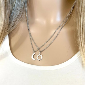Sonne und Mond Freundschaft Halskette Geschenk Set Schmuck für 2, bedeutungsvolles Geschenk für Mutter, beste Freunde oder Schwestern