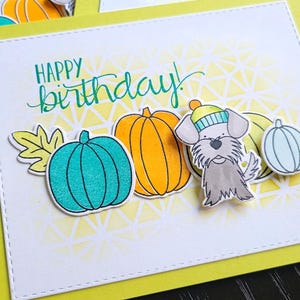 Carte d'anniversaire Schnauzer, carte de voeux d'automne, citrouilles d'automne, cadeau pour amoureux des chiens Terrier