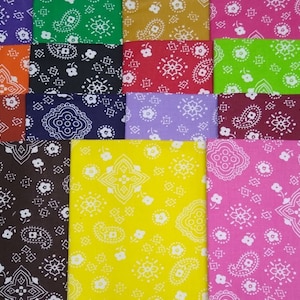 Bandana Happy di Marshall Dry Goods - 15 quarti grassi 100% cotone Trapunta Tessuto Spedizione gratuita negli Stati Uniti