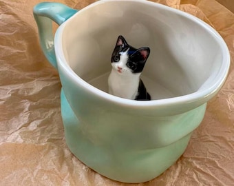 Custom Pet Portrait Mug – Personalized Cat or Dog Illustration