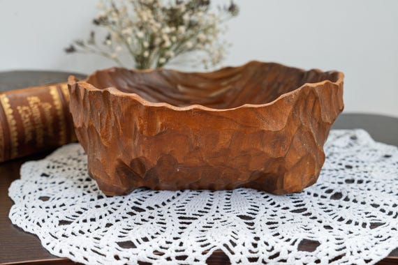 An authentic mid-century German hand-carved wooden bowl by Schowa Handarbeit — a real vintage craft object with provenance, not a reproduction.