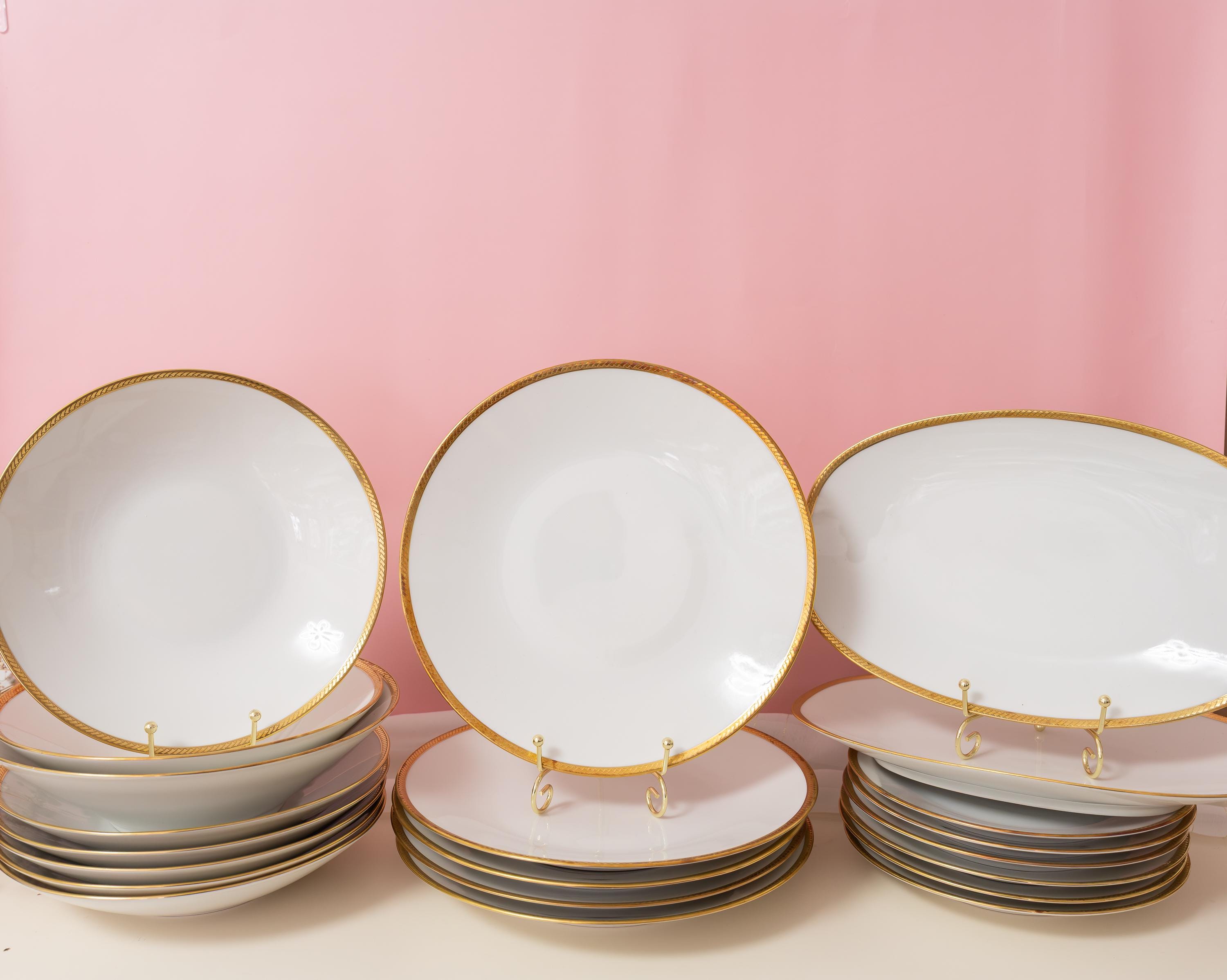 HUTSCHENREUTHER 大皿4枚セット　直径27cm Hutschenreuther dinnerware - Etsy 日本