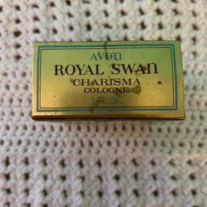 Colônia Avon Swan Charisma