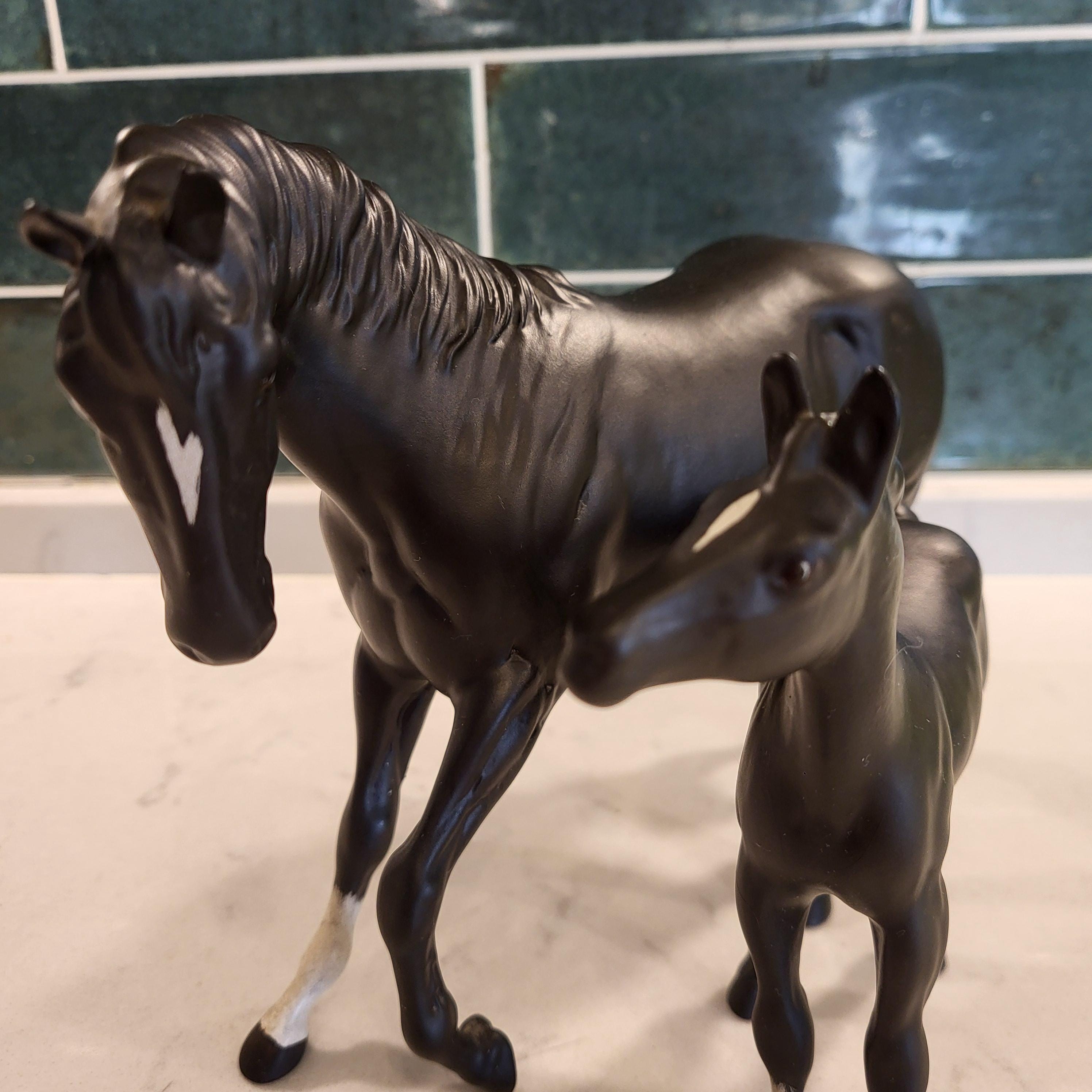BLACK AND BEAUTY AND FOAL 馬 置物 希少品 Black Beauty Horse Figurine - Etsy UK