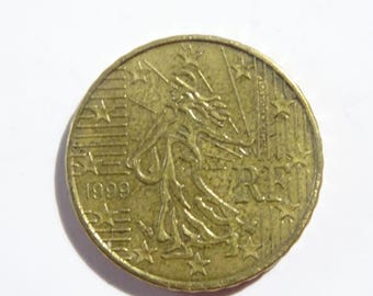 フランスRF 1999年発行の50セントユーロ硬貨。色は金色。非常に希少な