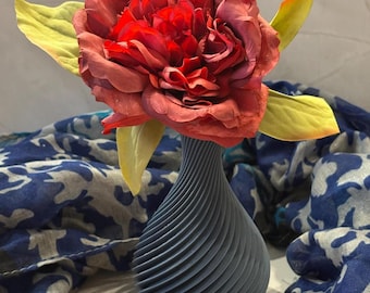 3D Printed Spiral Bud Vase: Modern PLA Minimalist Decor