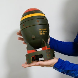 Fallout Mini Nuke 1:1 Replica | Handmade Cosplay Prop | Wasteland Display Weapon | Gamer Gift