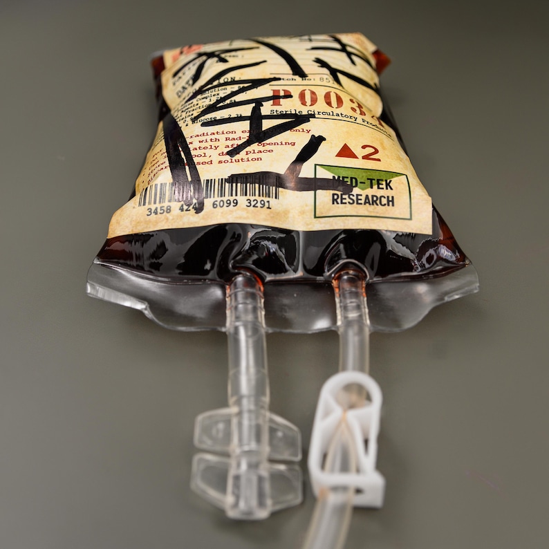 Fallout Radaway Prop Replica | Radaway IV Bag Cosplay Accessory ...