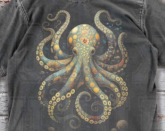 Vintage Octopus Graphic Tee Comfort Colors Oversized Washed Retro Sea Animal Shirt