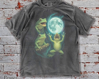 Funny Frog Moon Shirt, Retro Grunge Comfort Colors Tee, Vintage Meme Oversized T-Shirt