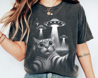 Vintage UFO Cat Graphic Tee Comfort Colors Oversized Washed Shirt, Funny Retro Space Alien Funny T-Shirt | Unisex Y2K Meme Gift Tee