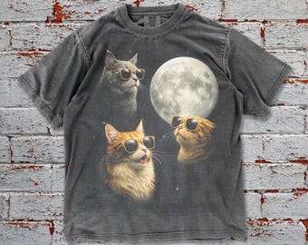 Cool Cats Moon Shirt, Funny Cat Graphic Tee, Vintage Space Cat T-Shirt, Comfort Colors Unisex Oversized Tee