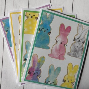 Feliz Páscoa, Coelhinho Colorido, Conjunto de 4 Cartões Feitos à Mão