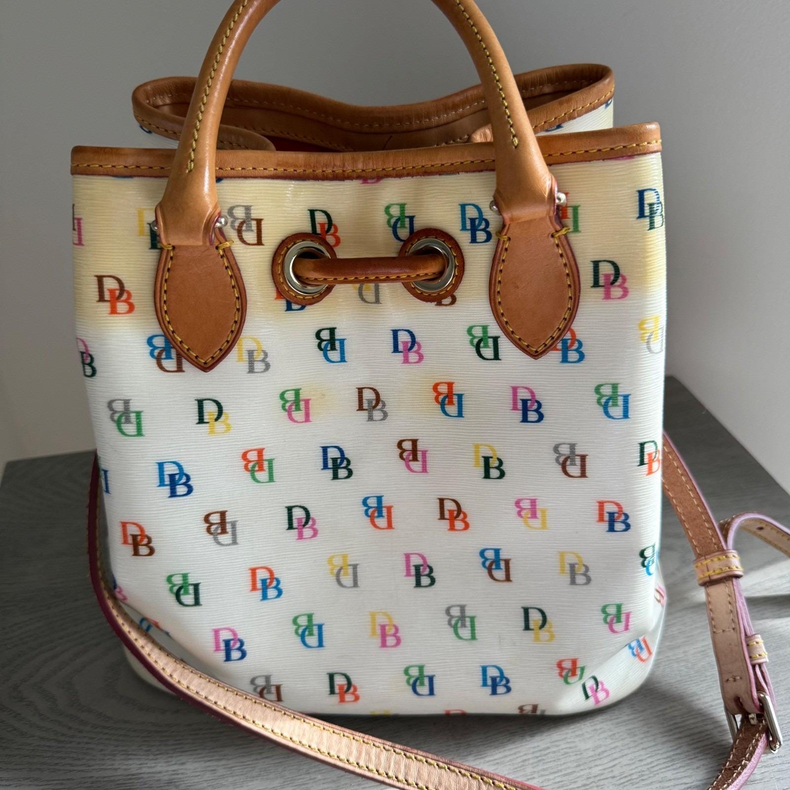 ヴィンテージ Dooney & Bourke DB シグネチャー マルチカラー ロゴ