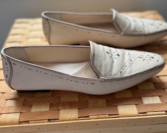 Cole Haan City Leather Flats Ivory Perforated Slip-On Shoes Rozmiar 8.5 y2k 2000's