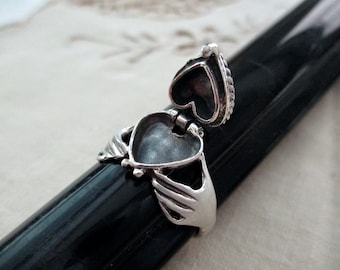 sterling silver poison ring:  hidden compartment, Irish, heart, claddagh, size 10