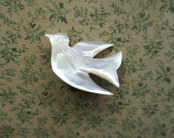 mother of pearl pin - bird, dove, peace, carved, vintage